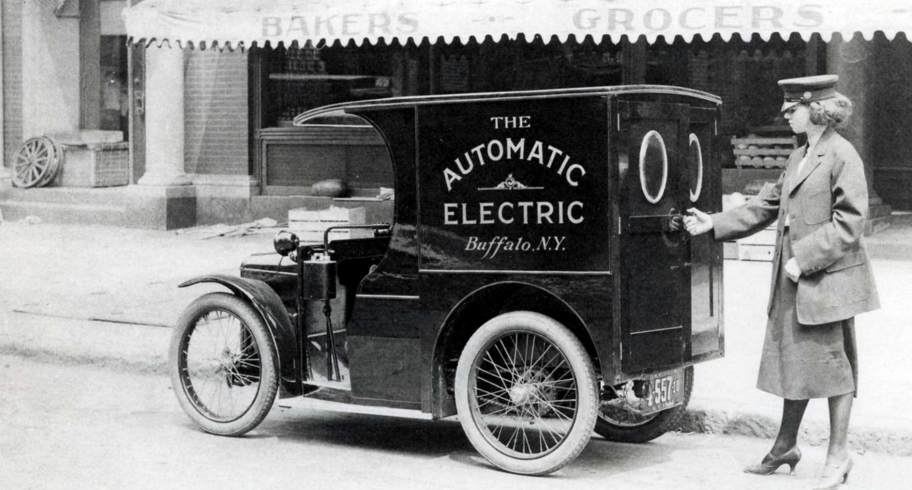 1921 Buffalo electric van in New York